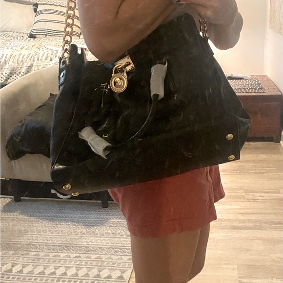 Michael Kors Genuine Leather Hamilton Black Tote.  Brand new never used. - Picture 4 of 5